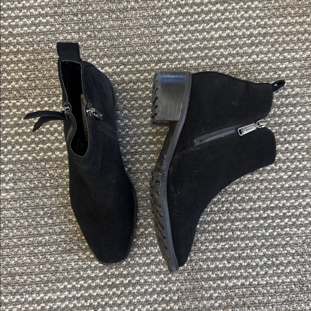 Blondo Samara Black Suede Waterproof Zip Bootie, size 6.5 - Picture 8 of 14